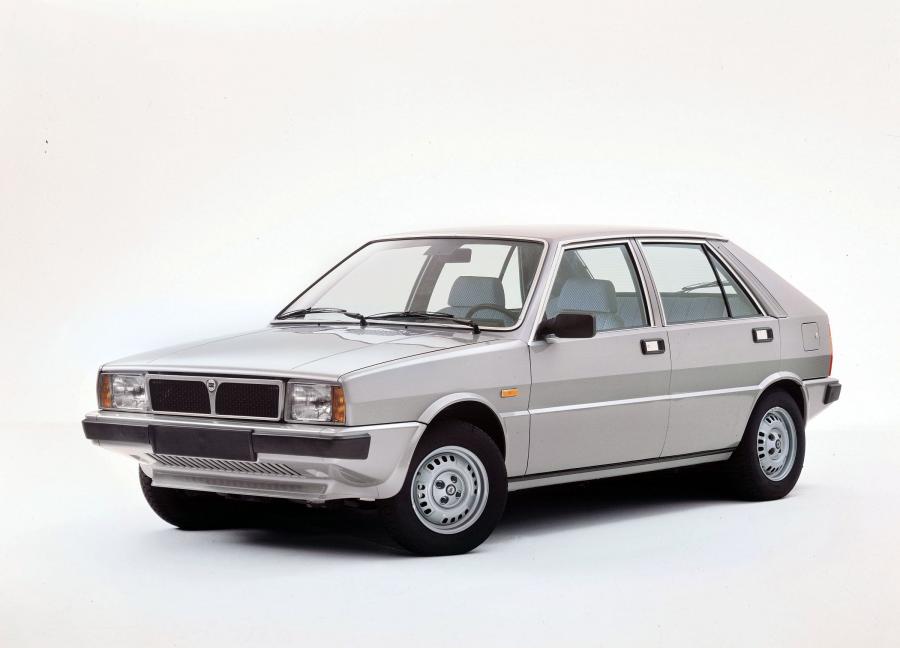  Lancia Delta 1979 года  (фото 15 из 35)
